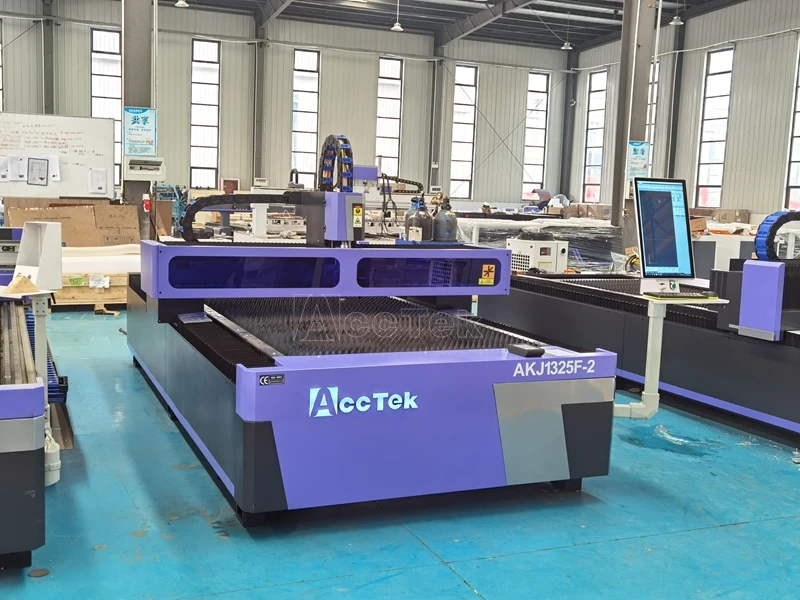 Two Heads Metal Cutting Fiber Laser Cutter Machine 1kw 2kw 3kw With Co2 Laser Head Cutting Wood Mdf Acrylic