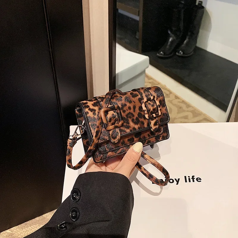 

Fashion small square bag printing cute mini foreign mouth red envelope personalized leopard print messenger bag