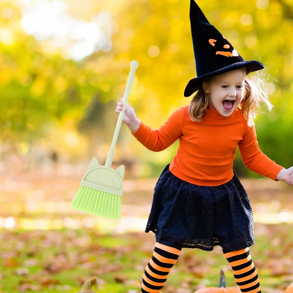Set di scopa da 2 pezzi per bambini piccoli Scopa piccola per spazzare Design leggero Colori divertenti per scope da giardino domestico