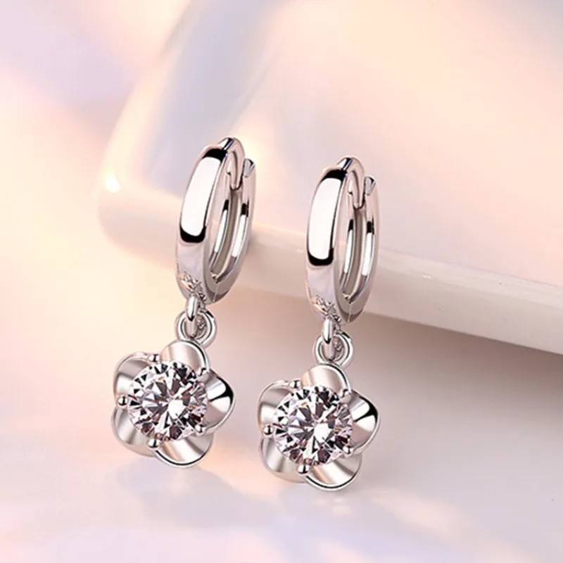 

2Pcs Trendy New Fashion Zircon 925 Silver Earrings For Women With Simple Plum Blossom Earring Hoops And Elegant Earrings Gift