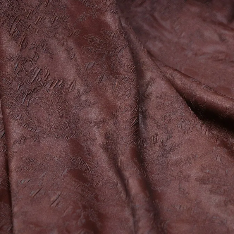

Silk Crowne crepe embossed jacquard 6A red gauze fabric old material clothing design