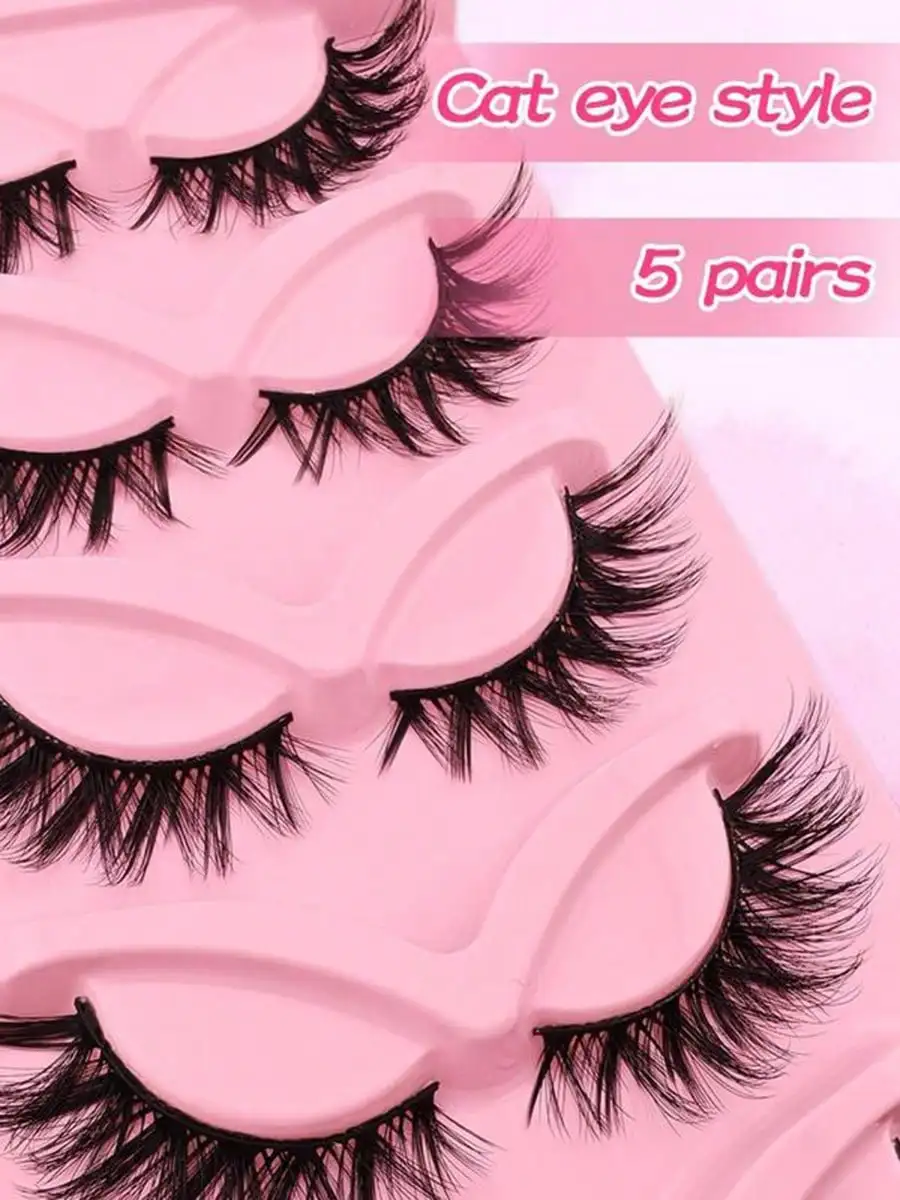 クリスマスふわふわつけまつげクラスター、5ペアのウィスピーなキャットアイルックフェイククラスターまつげ、ナチュラルカーリングアイメイクアップストリップまつげ