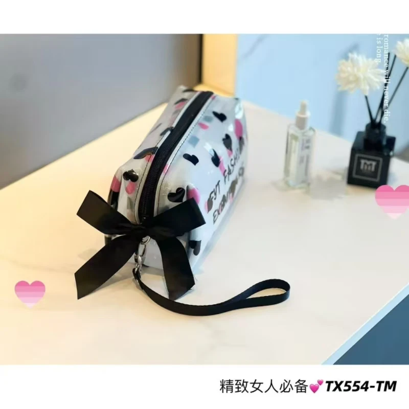 Pero StoreOur Compact Handheld Wash Bag Is Perfect For Gym Visits Swimming Trips And Overnight Business Check‑Ins.