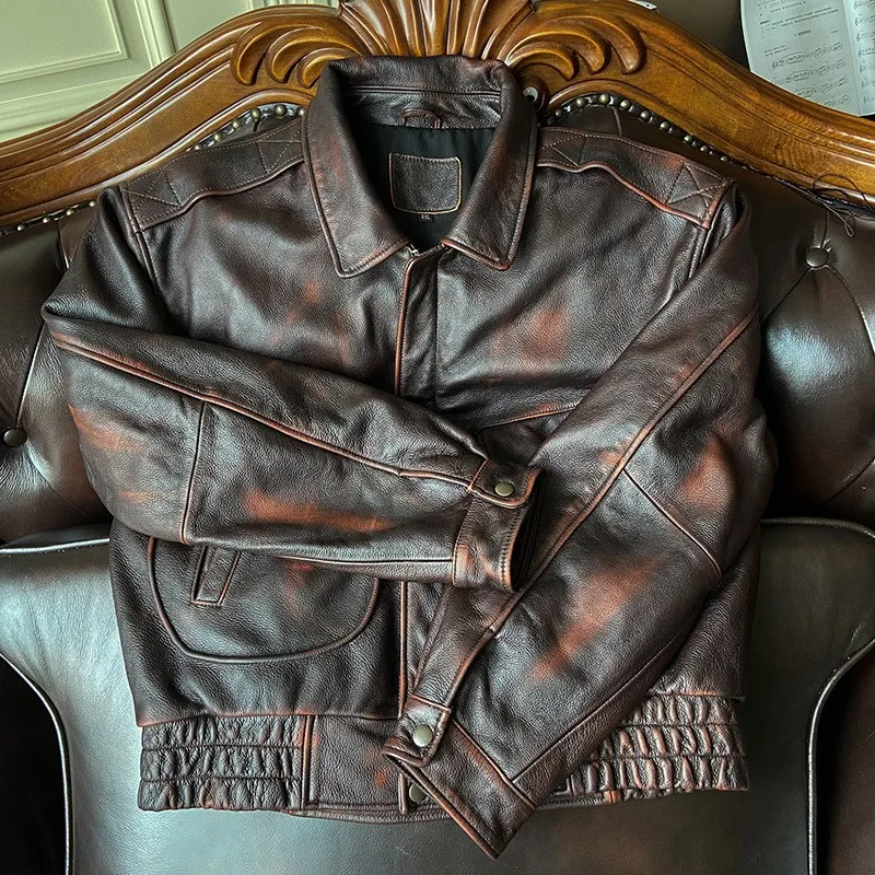 The new leather made of top-grain cowhide is a casual motorcycle with hand-stitched color and style