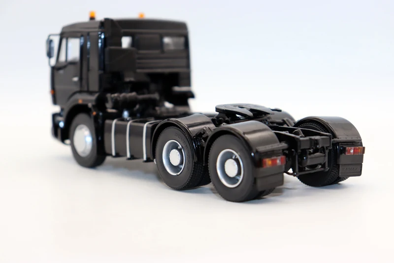 NEW 1/43 Scale KAMA3 6460 TRACTOR USSR Truck Black By Star Scale Models Diecast For Collection Toys Gift