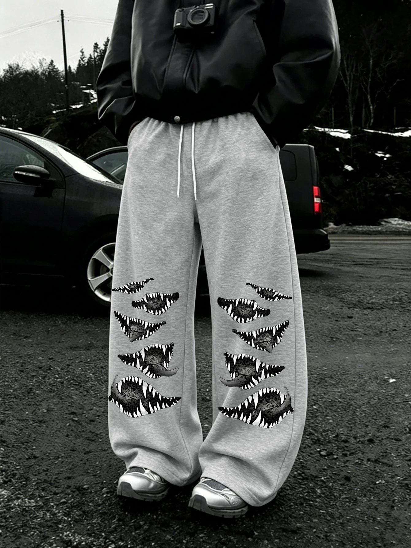Men Y2K Dark Punk Streetwear Sweatpants, Demon Monster Sharp Teeth Mouth Symmetrical Double Side Print DrawstringLooseBaggyPants