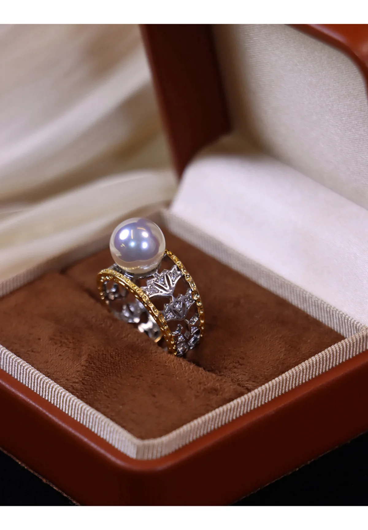 

Luxury Bucci Style Lace Pearl Pinky Rings for Women 18K Gold Plated Modellato Ornato Craft Finger Band Two-tones