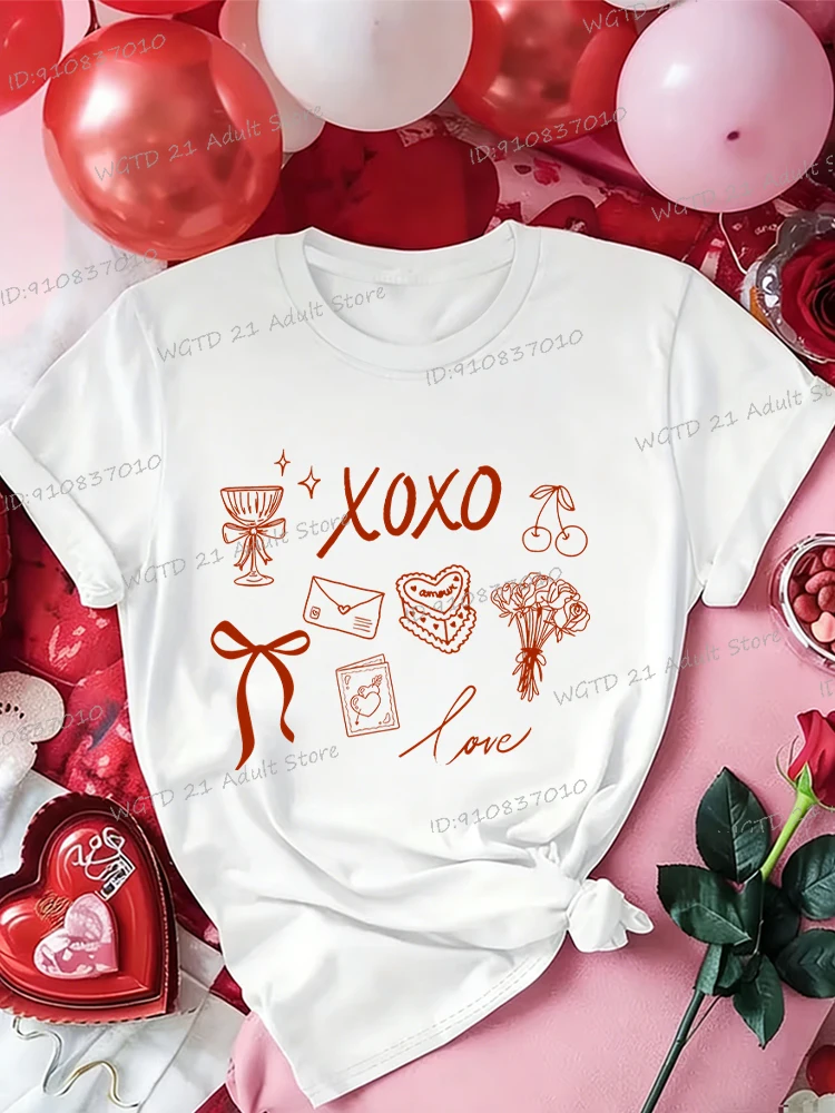 

XOXO Love Print T-shirts Funny Coquette Bow Tshirt Valentine's Day Tee Holiday Gift Aesthetic Clothes Women Men Y2K Tops