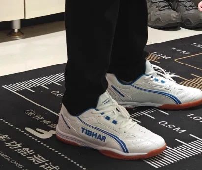 

2025 hot sale tennis non-slip training shoes men's high quality wear-resistant sports badminton shoes comfortable sports shoes