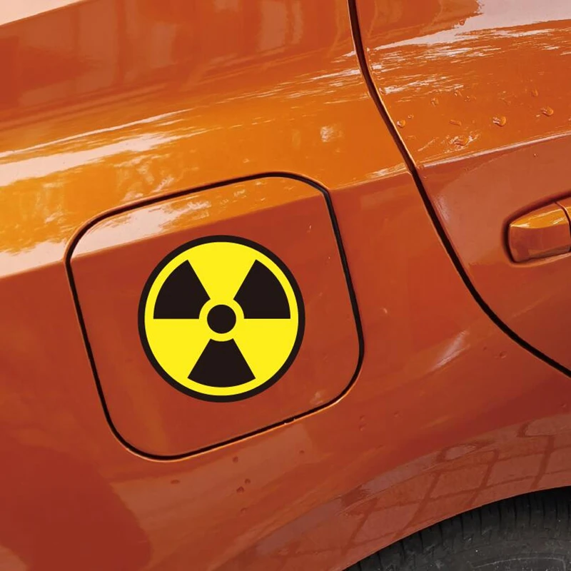 Autocollants amusants en vinyle imperméable avec signe d'avertissement de rayonnement nucléaire, autocollants avec symbole de danger pour la décoration extérieure de voiture et de moto, 2 pièces