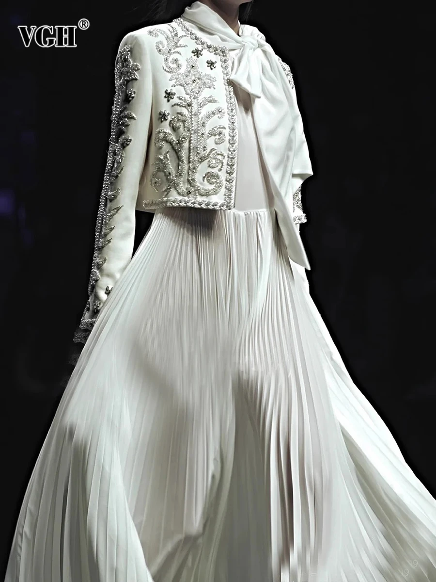 VGH Elegant Dress Suit for Women O Neck Long Spliced Embroidery Coat Scarf Collar Sleeveless Pleated Dress Solid Set Female New