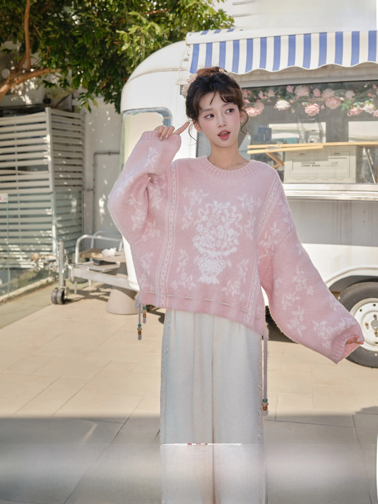 

Pink Fluffy Sweater And Flower Bud Pants Set for Women Spring 2026 Daily Commute Girl Sensation Soft Cozy Hanfu Ensemble