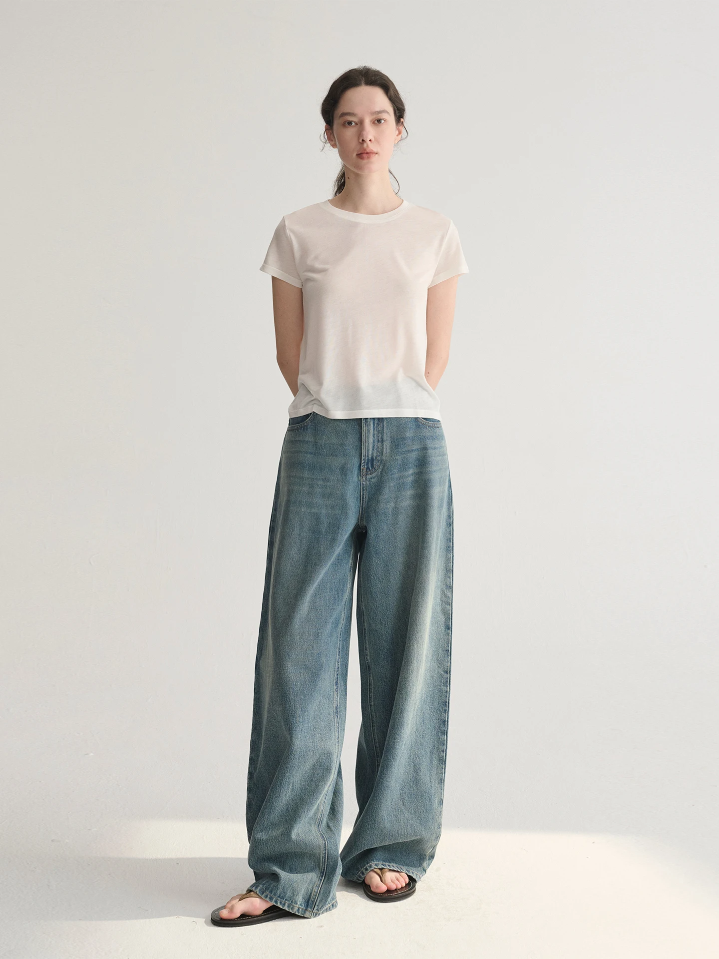 

Retro High Waist Loose Fit Wide Leg Jeans MC Washed out Vintage Style Casual Straight Leg Denim Pants for Women Spring Season