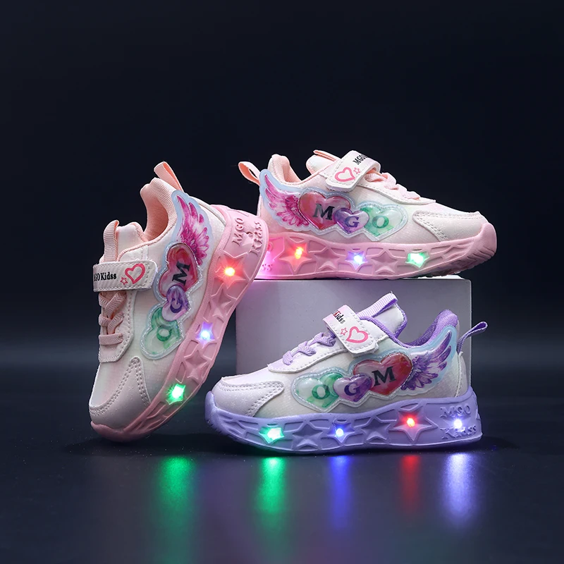 MGO Spring Autumn Children's Glowing Shoes Girls Flashing Shoes with Wings New Seasonal Lighting Pr Children's Footwear