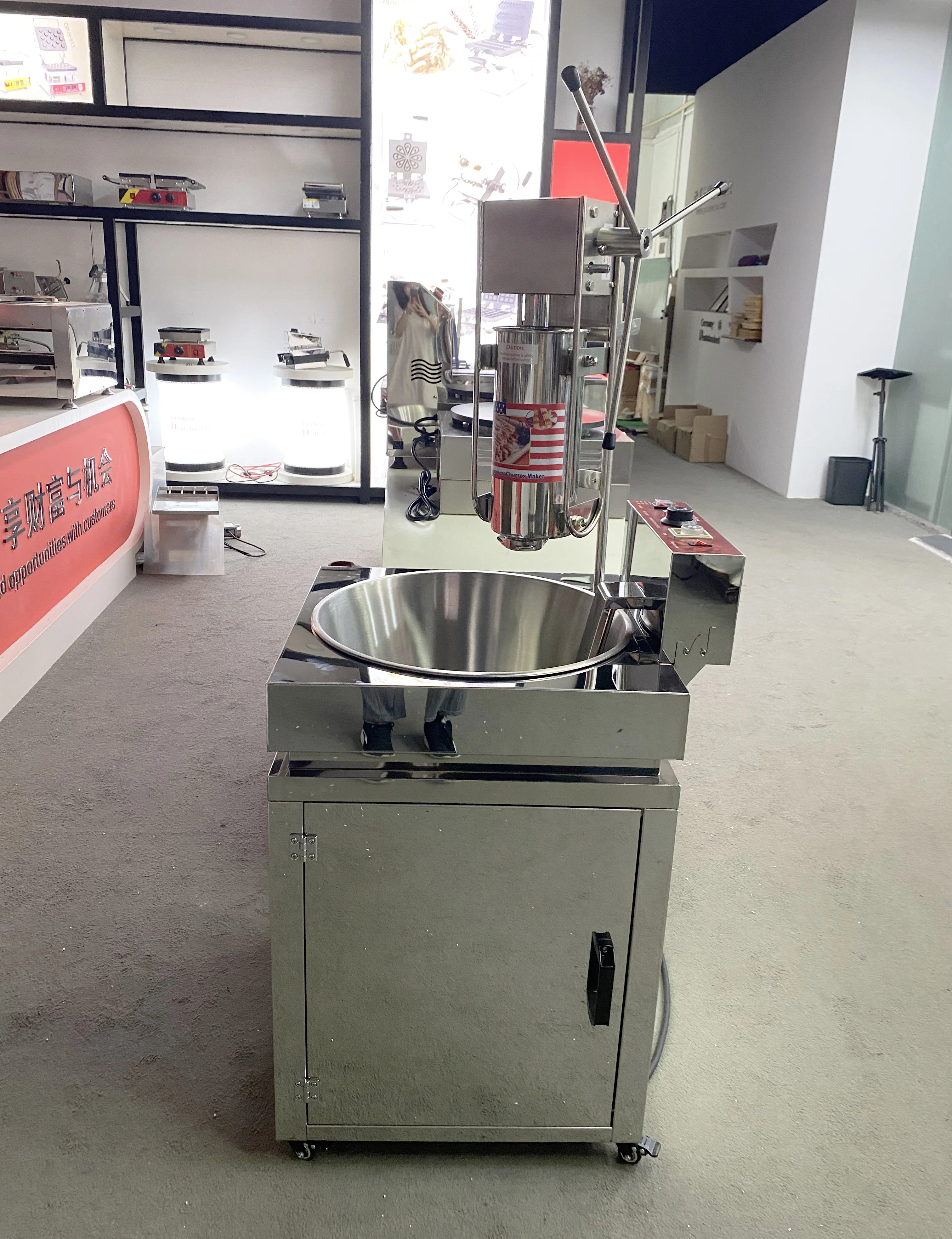 Electric Automatic Churros Machine Spanish Churro Maker Machine With Fryer