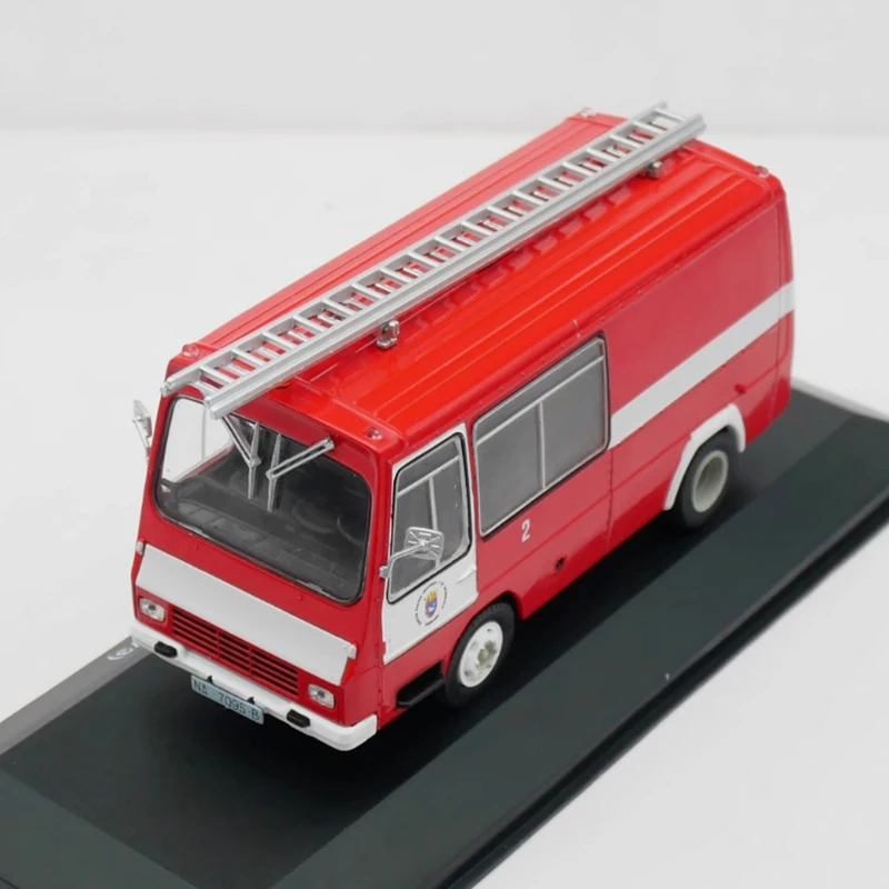 IXO Diecast escala 1:43 SAVA 1973 motor de bomberos modelo de vehículo de aleación colección de simulación terminada decoración regalo pantalla estática