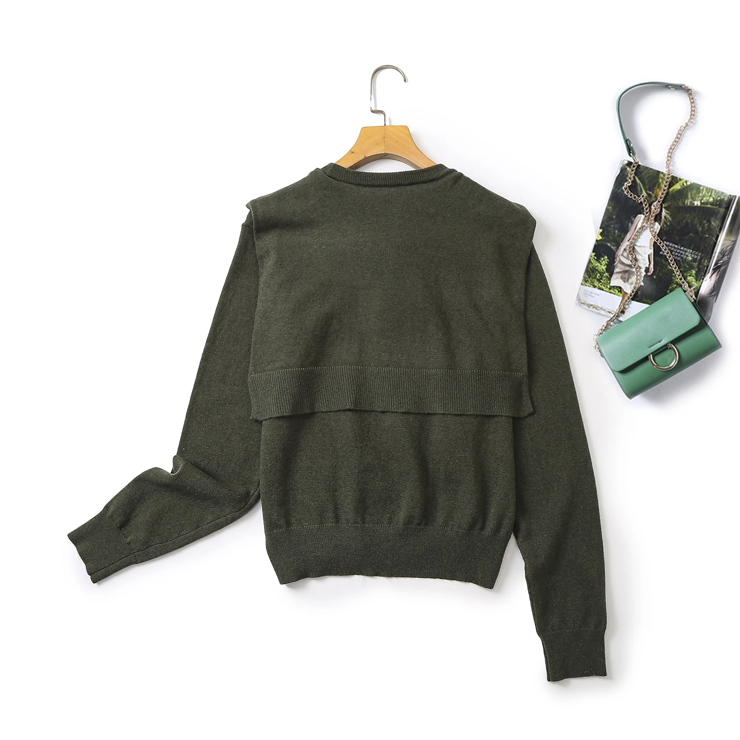 Ethereal MD 2024 autumn new style of Elegant and unique chic green V-neck knitted sweater