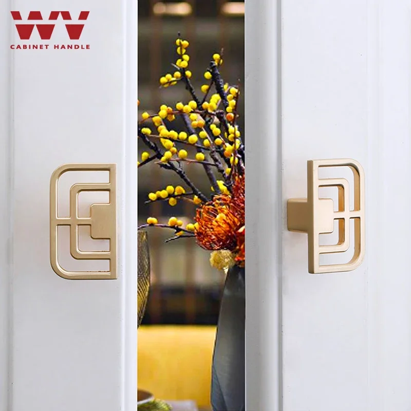 YM الكلاسيكية خزانة المطبخ مقابض التخزين الصلبة تسريحات النحاس الذهب خمر مقابض باب الخزانة الأثاث درج يسحب Hardwa