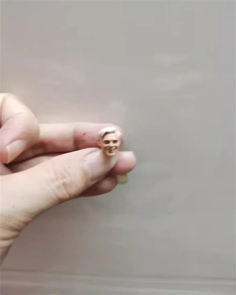 

Little 1/18 Soldier Accessories Jim Carrey Head Carving Sculpture Model Toy Fit 3.75'' Action Figures Body In Stock