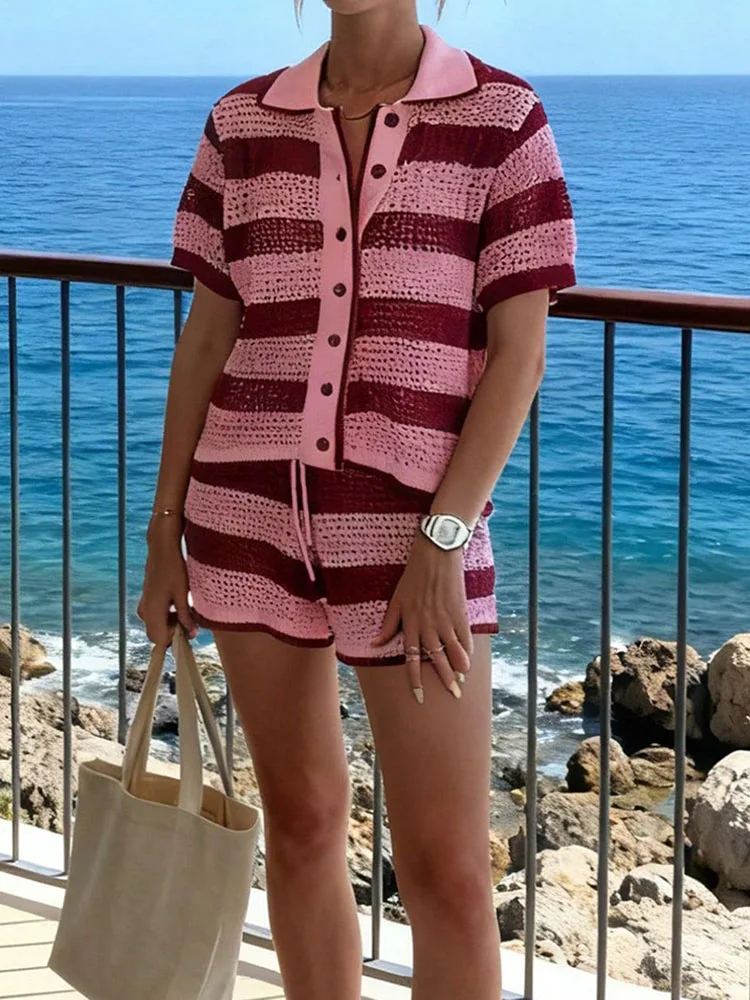 

Летний пляжный повседневный комплект из двух предметов: элегантный женский свободный костюм с коротким рукавом, модный вязаный топ с отложным воротником в полоску и шорты