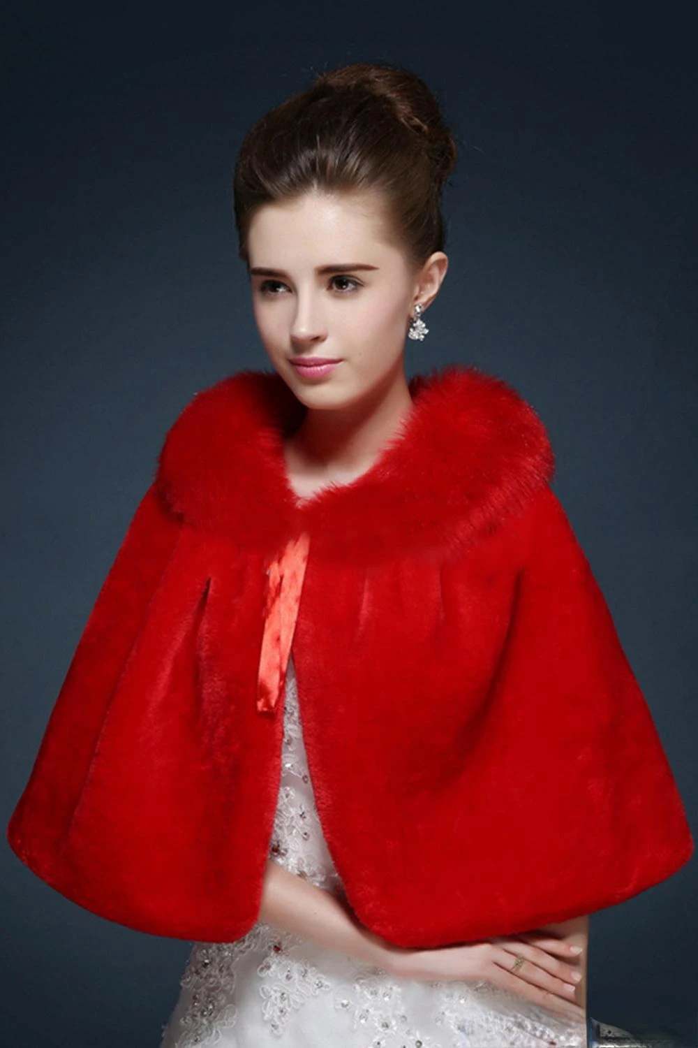 A buon mercato Faux Fur Wedding Wraps giacche da sposa corte Stock avorio rosso caldo scialle Bolero accessori da sposa