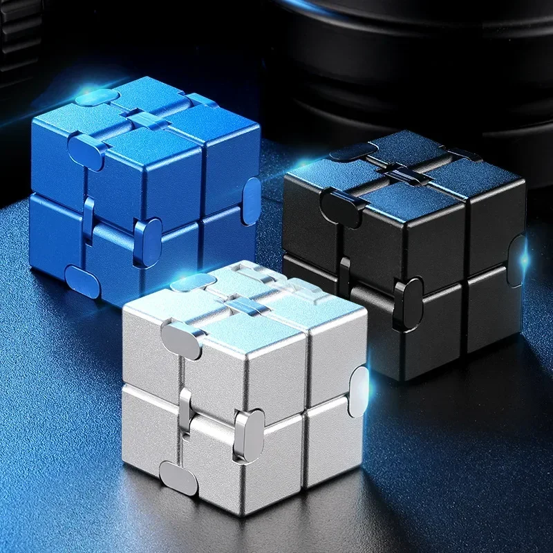 Infinite Cube Anti Stress Fidget ของเล่นพลิกโลหะผสมโลหะก้อนความเครียดความวิตกกังวล EDC สำหรับออทิสติก Adhd ผู้ใหญ่ Genshin Qiyi