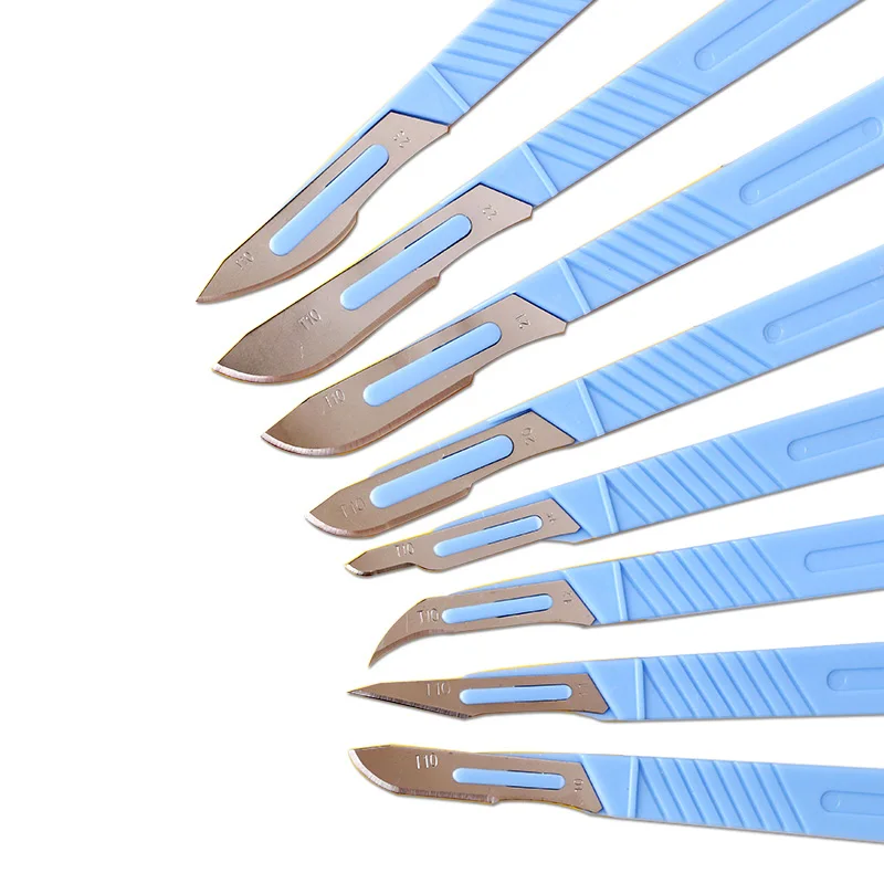 Disposable sterile surgical knife with independent sterile packaging