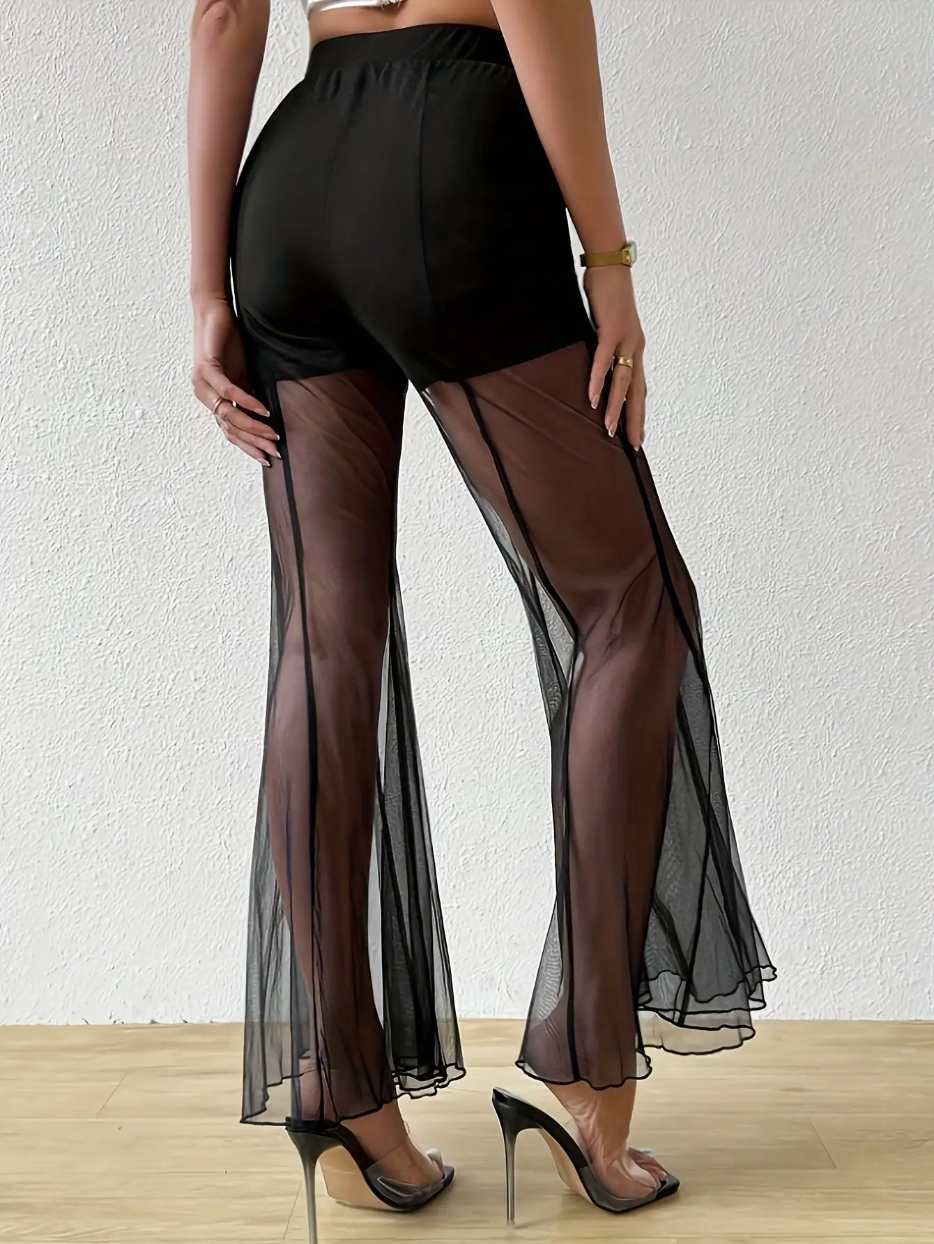 Dark and sexy, cool and handsome, mature women's perspective wide leg flared pants, a cool and fashionable outfit