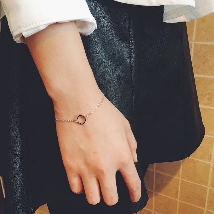

Personality New Art 925 Sterling Silver Jewelry Female Simple Sweet Geometric Square High-quality Popular Bracelet