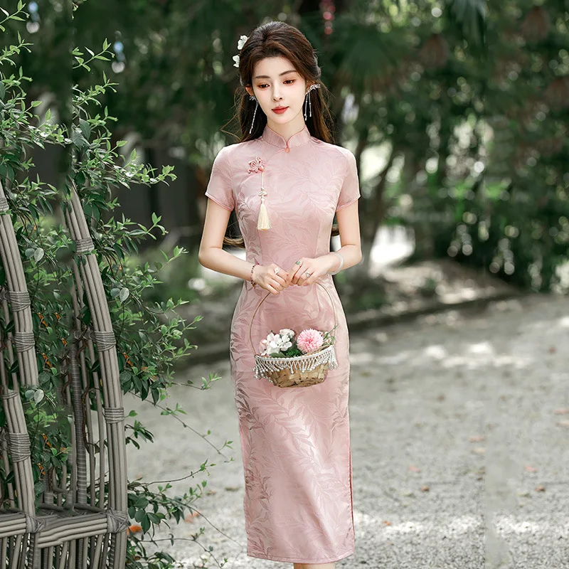 

Розовое длинное платье Cheongsam в китайском стиле, улучшенное молодежное стильное платье 2025 года, новое летнее женское платье Ципао в стиле ретро для девочек