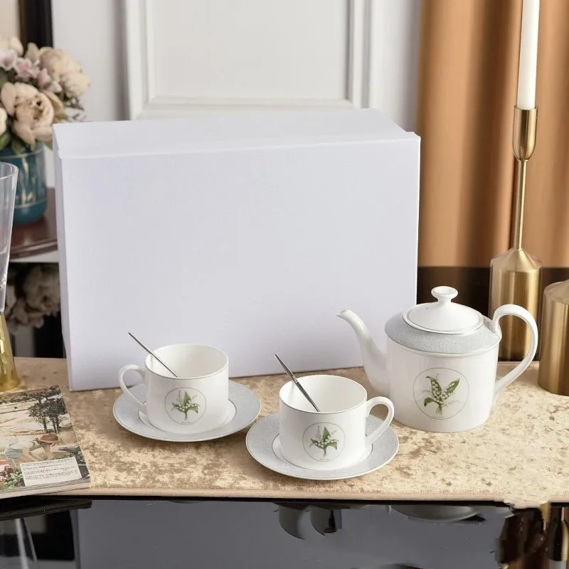 

European Bone China Latte Coffee Cup and Saucer Set Afternoon Tea Lily of The Valley Mug Household Water Cup Housewarming Gift