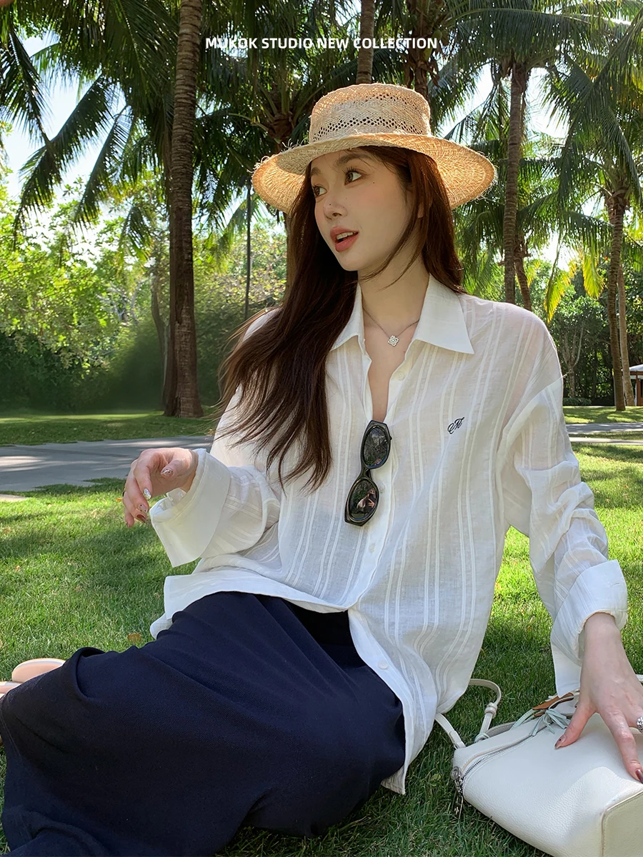 

MUKOK Women's Loose Fit Sun Protection irt 00% Cotton Embroidered Casual Sle Faionable Small Size Friendly irt