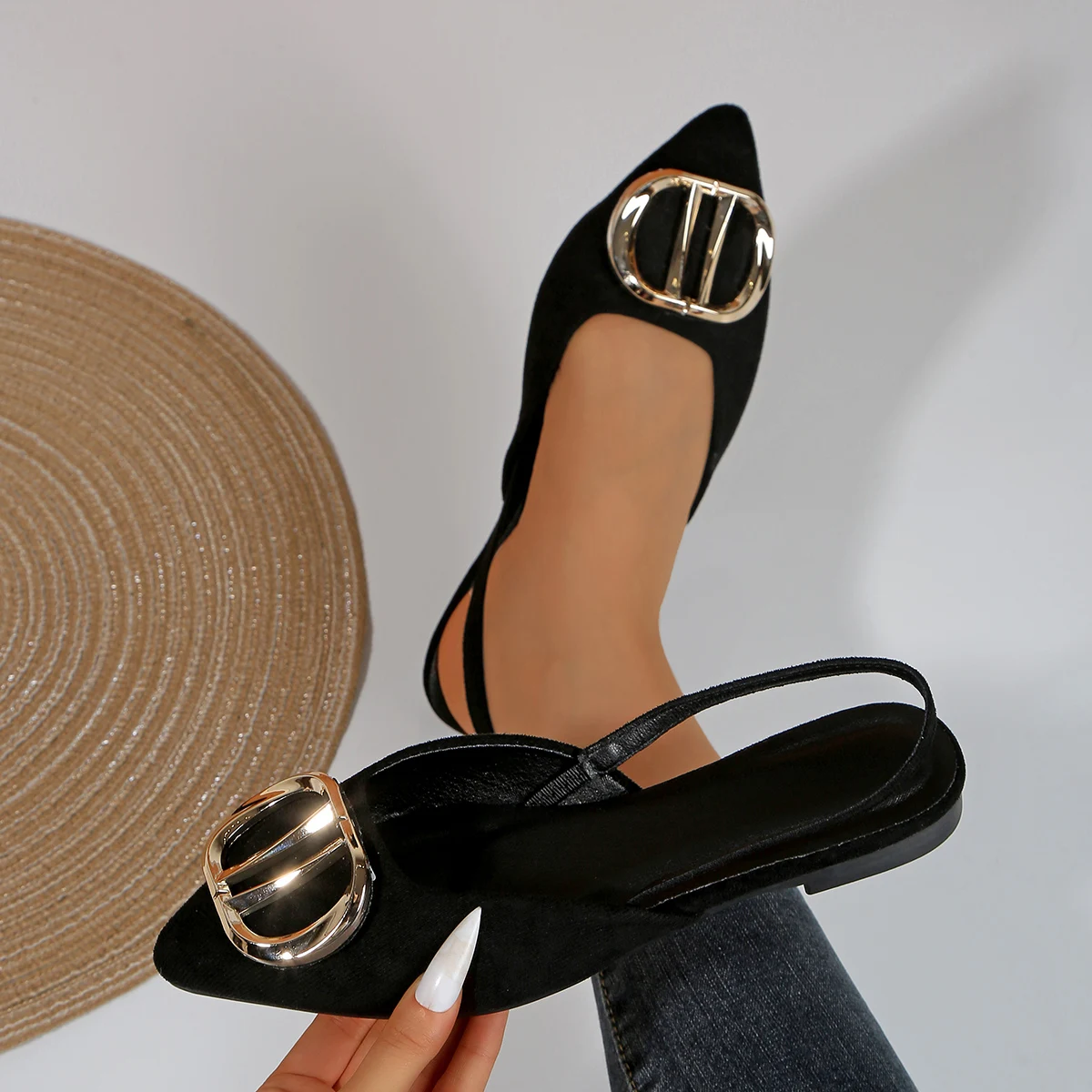 

Women's Sandals New Black Pointed Flat Bottomed Loafers Simple Black Business Women's Shoes Ladies Casual Dress Sandalias