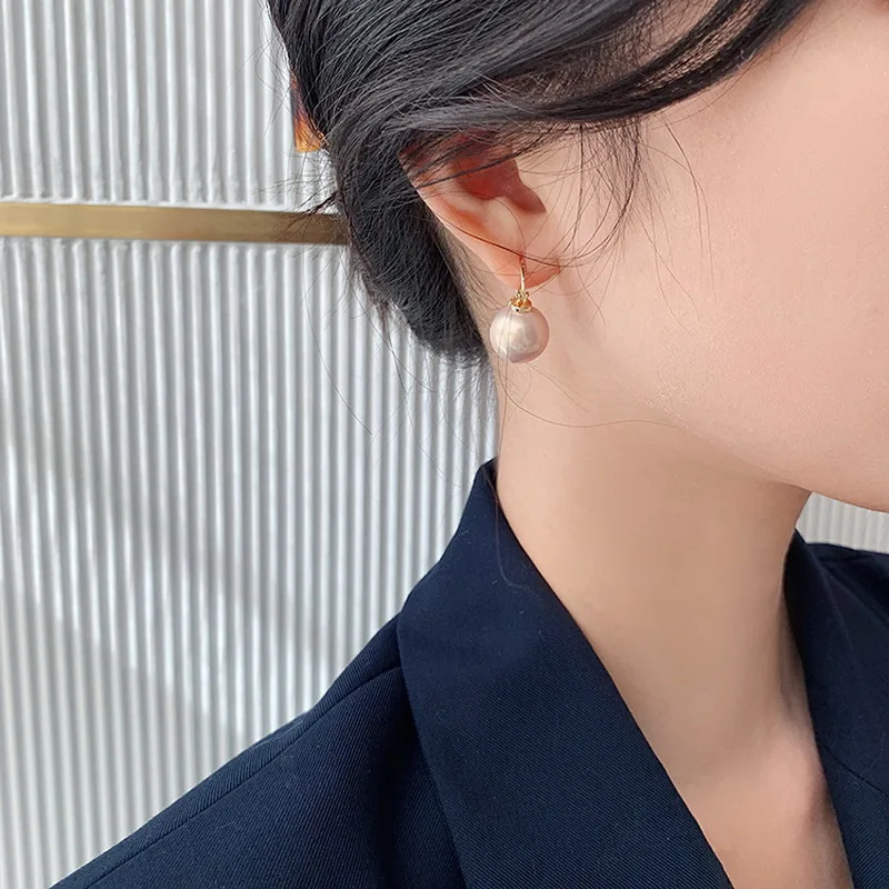 Korean Cute Pearl Hoop Earrings for Women Luxury Gold Color U Shape Design Wedding Earrings Statement Fashion Jewelry image 6