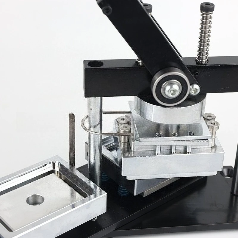 Picture 6: 2026 High Quality DIY Fridge Magnet Machine Refrigerator Sticker square Button Badge Making Machine 80*53mm