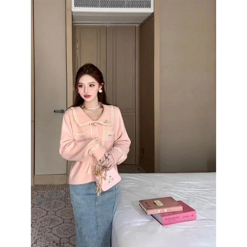 Women Autumn Winter Temperament Elegant Button Embroidered Color Blocking Knitting Women Clothes Turn-down Collar Pocket Sweater