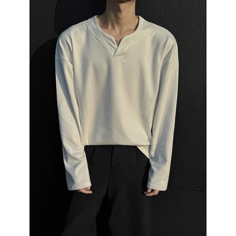 

Autumn Thick T-shirt Men Warm Fashion Casual V-neck T Shirt Men Streetwear Korean Loose Long Sleeved T-shirt Mens Top M-3XL