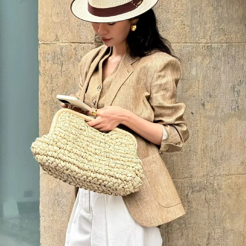 

2025 New Seaside Holiday Shell Bag Fashion Women Handbag Straw Shoulder Bag Beach Chain Messenger Eco-friendly Raffia Money Bag