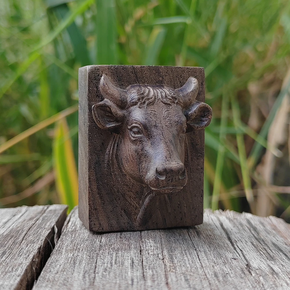 Adorno de cabeza de toro de madera tallada a mano de 1,8 pulgadas, estilo chino, estilo realista, adecuado para regalos de cumpleaños, chimenea, decoraciones navideñas, decoraciones de interiores, adornos creativos para escritorio, decoraciones navideñas, decoraciones para fiestas