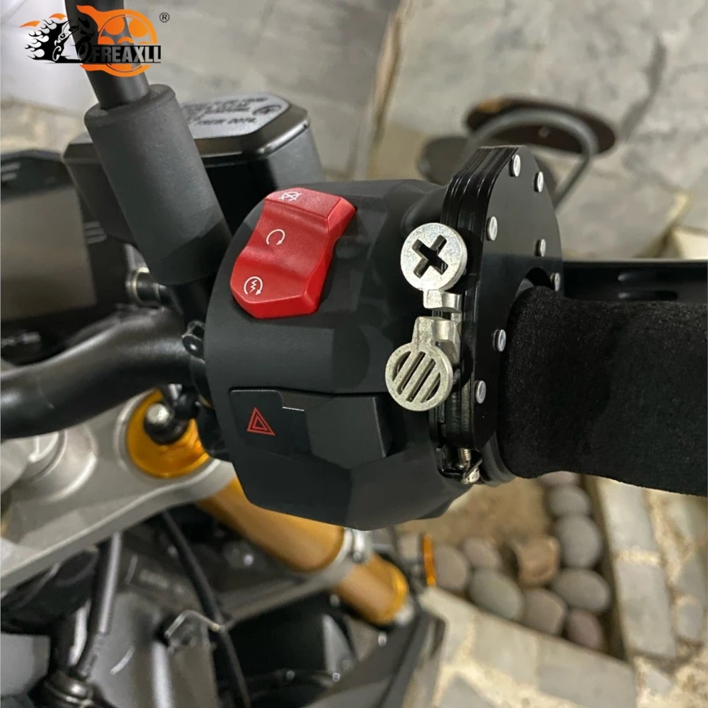

Motorcycle Cruise Control Handlebar Throttle Lock Accessory For Honda PCX125 Scooter PCX150 Scooter Phantom 750 All Years