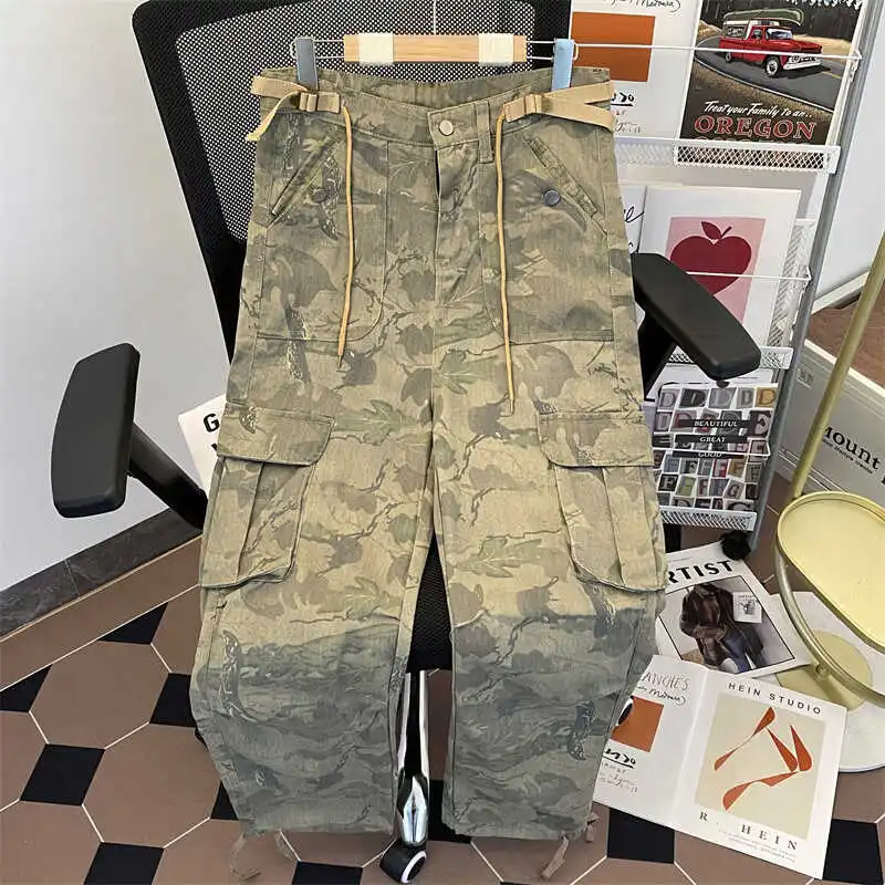 

Trendy Camouflage Men's Jeans Loose Wide Leg Workwear Paratrooper Pants Multiple kets American Retro Sle Casual Jeans