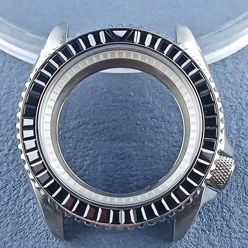 

Корпус для часов SKX 007 41 мм с алмазным безелем, из нержавеющей стали 316L, сапфировое стекло, подходит для механизмов NH34, NH35, NH36, запасные части 1 шт.