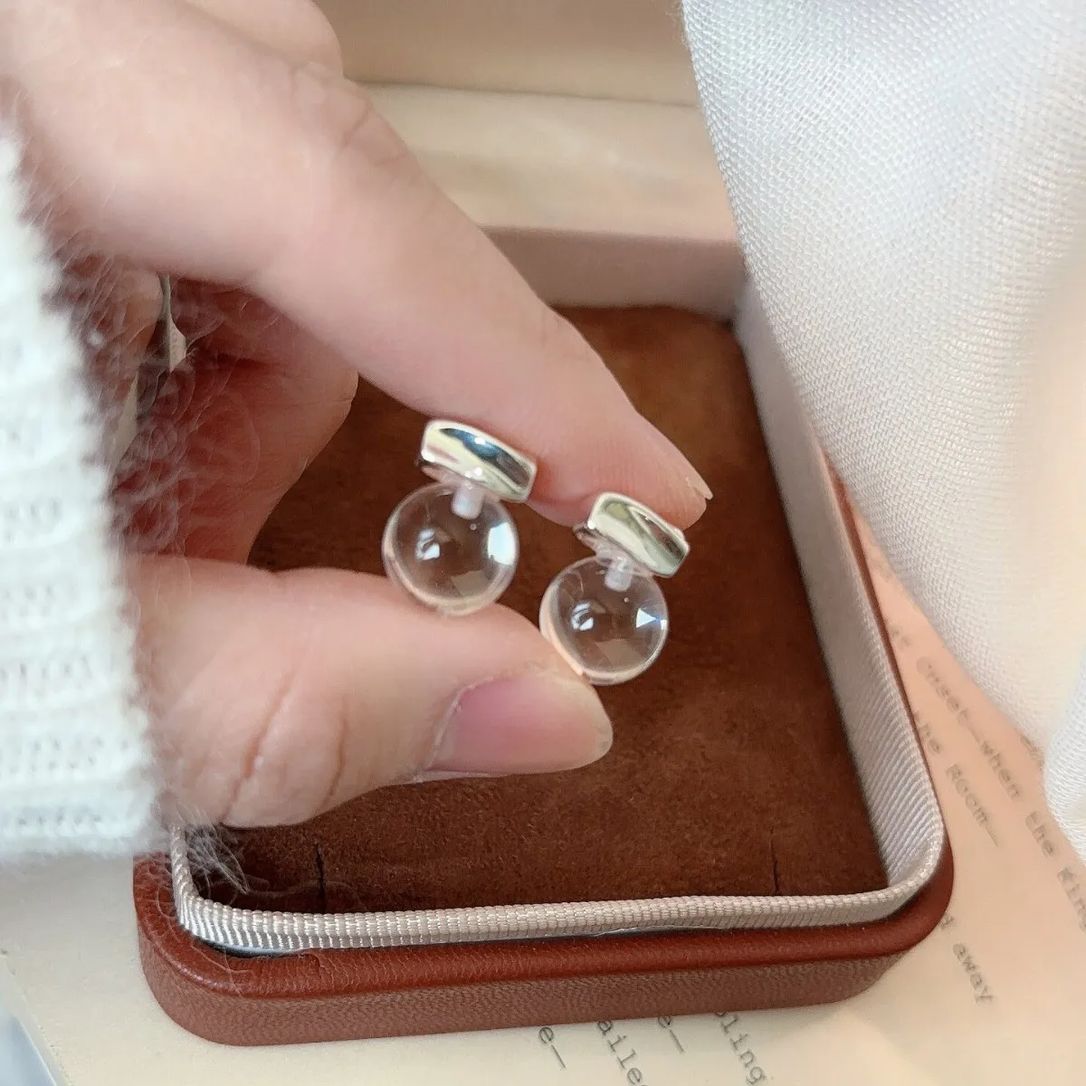 Clean Transparent Ball Stud Earrings For Women Fashion Minimalist Style Ears Jewelry Party Office Casual Accessory Friends Gifts