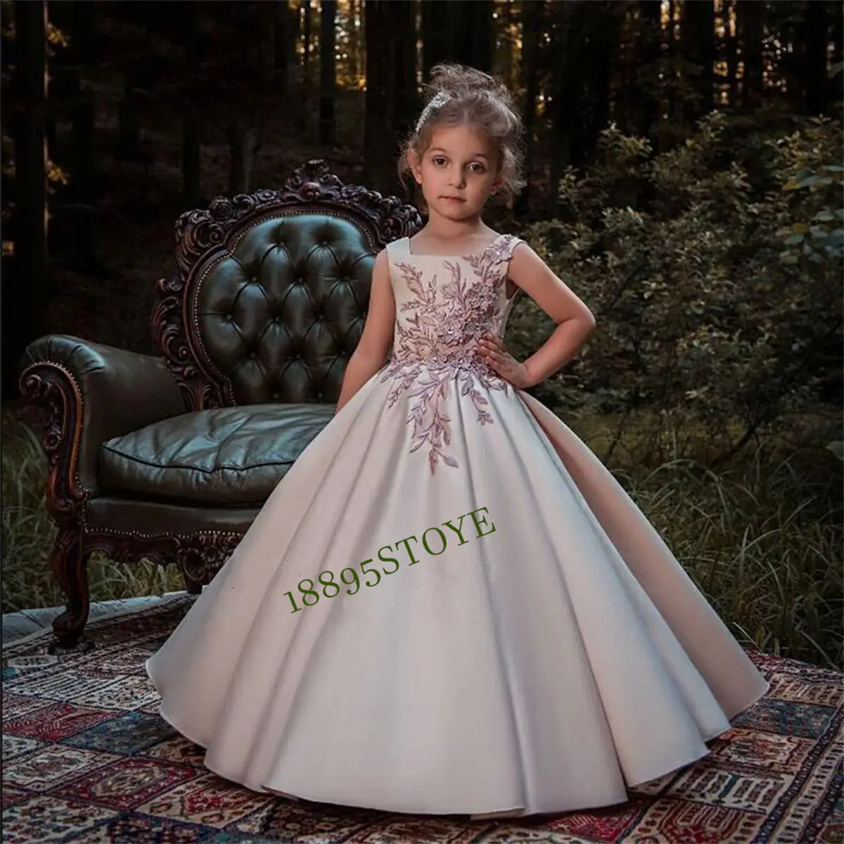 

Girls Flower Emboridery Puffy Girl Party Dress Kids Simple Aline Communion Dress 2020 Elegant Backless Flower Girl Dresses