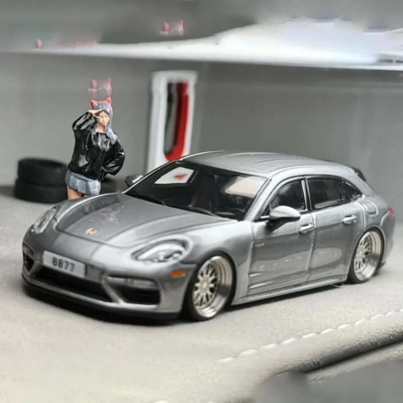 

Liberty масштаб 1:64 Panamera Sport Turismo Turbo S модель автомобиля из сплава, статическая коллекция, украшенные праздничные подарки, игрушки, сувенирный подарок