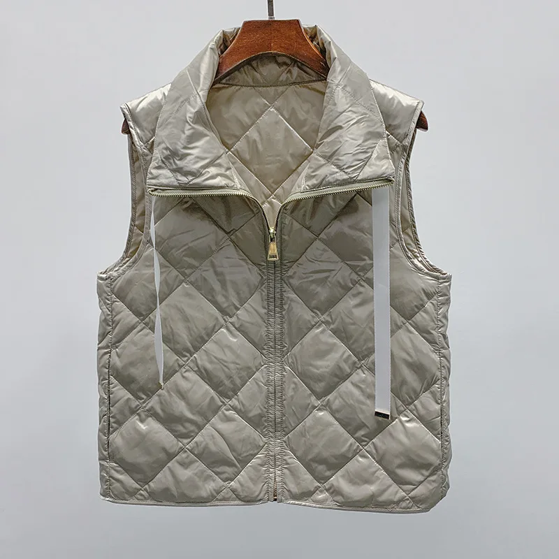 

Classic Mandarin Collar Diamond Quilted Goose Down Vest Coat Sleeveless Straight Backless Jacket For Warmth