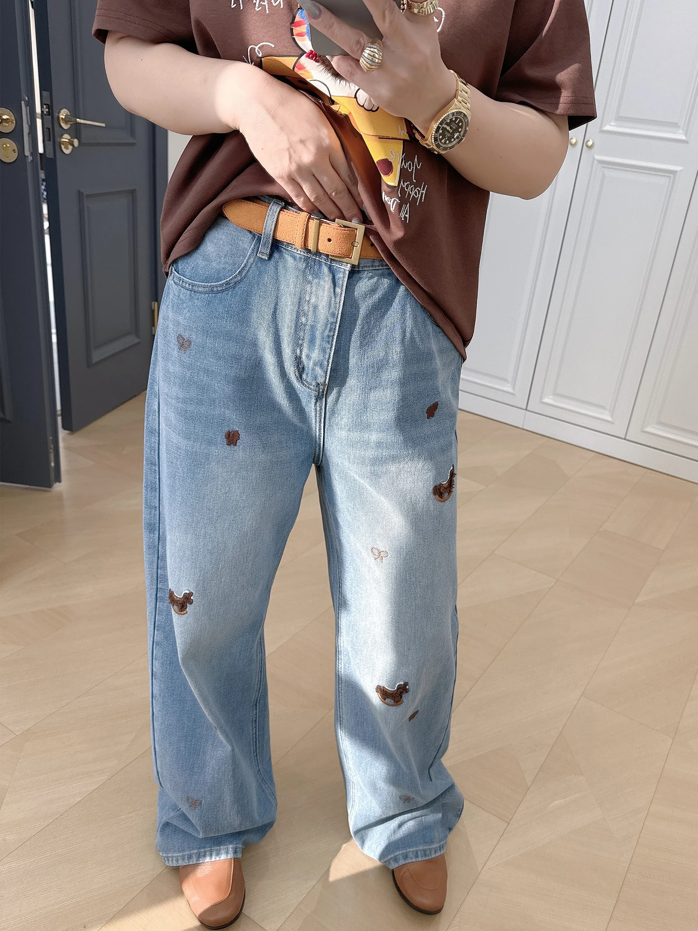 

Джинсы женские с высокой талией, вышивкой и широкими штанинами, больших размеров, скрывающие недостатки фигуры, модные, из хлопка, полиэстера и регенерированного волокна