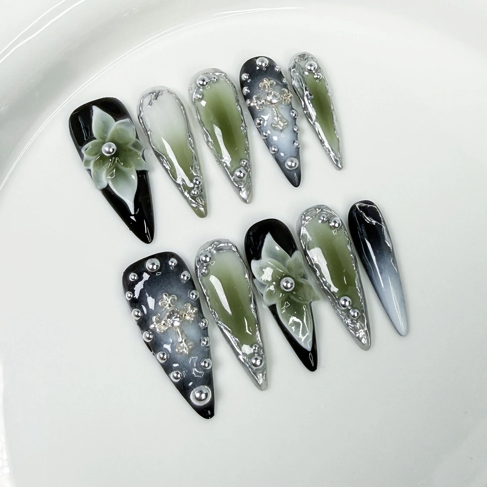 

10pcs Handmade Long Pointed Press on Nails Cyberpunk Metal Bead Design False Nails Wearable Green Flower Decor Fake Nail Tips