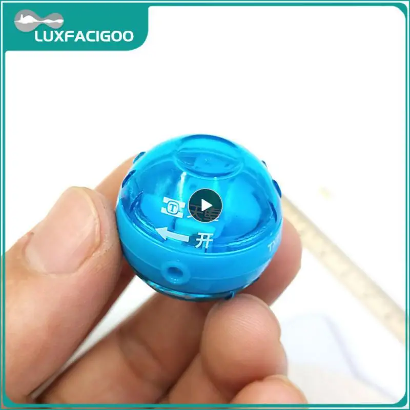 Точилка Геометрия Не грязные руки Закрытая крышка Дизайн средней толщины Быстрая резка Точилка для карандашей Сферическая точилка для карандашей