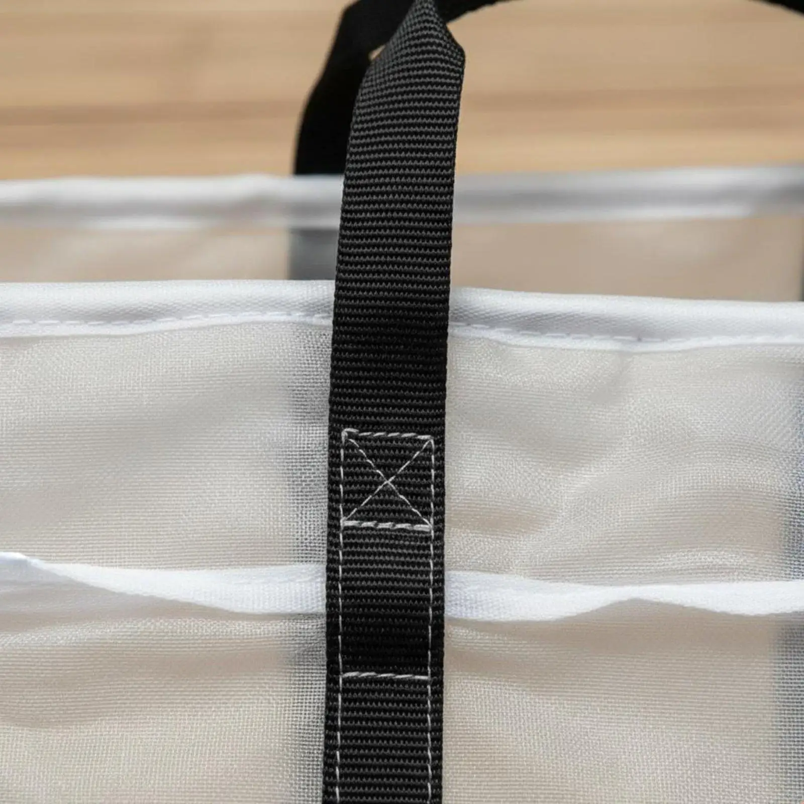 Robust harvest bag with large opening and quick drainage, sieve bag with